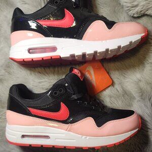 *NEW* Nike Air Max Valentines Youth 6.5